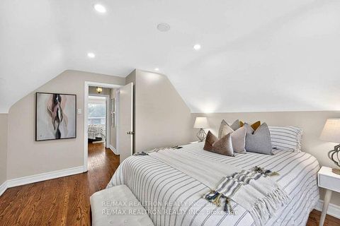 Photo 22 at 25 Merryfield Drive, Dorset Park, Toronto