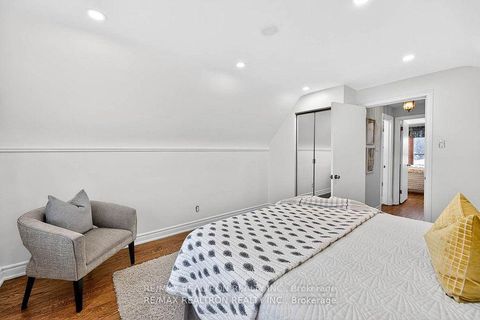 Photo 26 at 25 Merryfield Drive, Dorset Park, Toronto