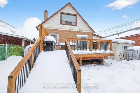 Photo 43 at 25 Merryfield Drive, Dorset Park, Toronto