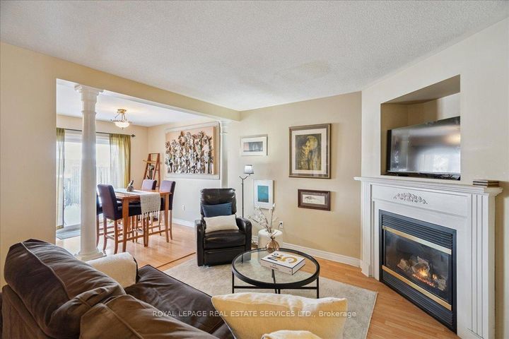 Photo 4 at 14 - 2871 DARIEN Road, Rose, Burlington