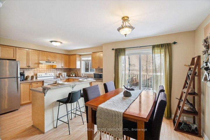 Photo 8 at 14 - 2871 DARIEN Road, Rose, Burlington