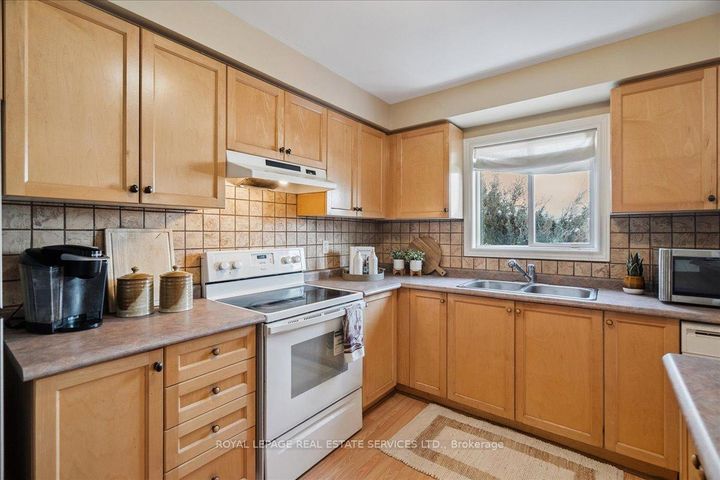 Photo 13 at 14 - 2871 DARIEN Road, Rose, Burlington