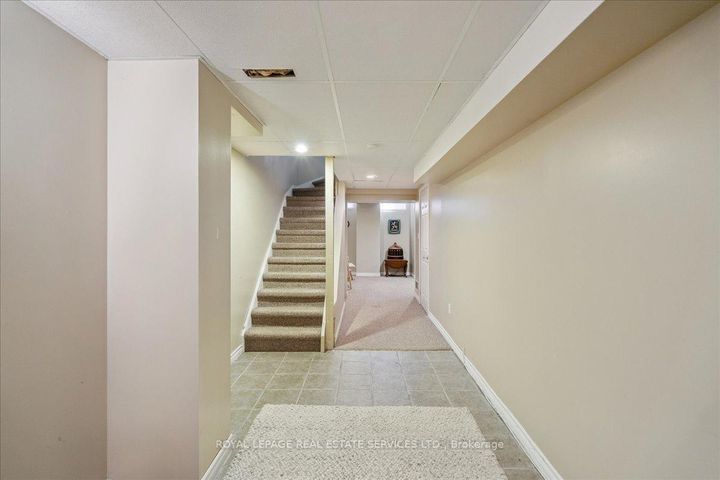 Photo 31 at 14 - 2871 DARIEN Road, Rose, Burlington