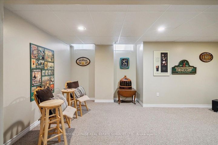 Photo 33 at 14 - 2871 DARIEN Road, Rose, Burlington