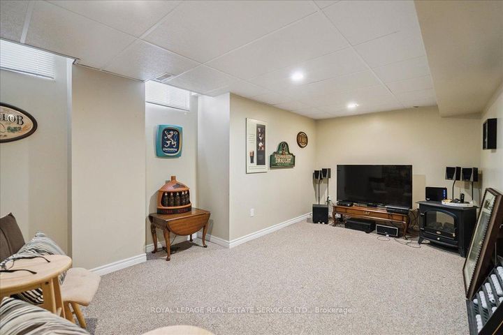 Photo 34 at 14 - 2871 DARIEN Road, Rose, Burlington