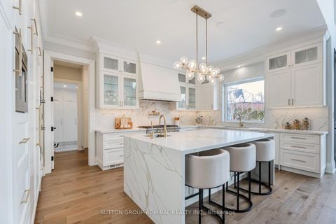 Photo 9 at 41 Elizabeth Drive, Nobleton, King