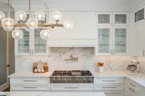 Photo 11 at 41 Elizabeth Drive, Nobleton, King