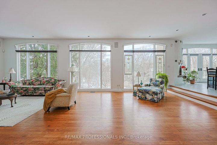 Photo 4 at 84 Neilson Drive, Markland Wood, Toronto