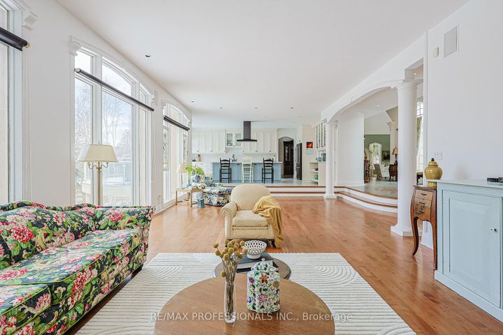 Photo 7 at 84 Neilson Drive, Markland Wood, Toronto