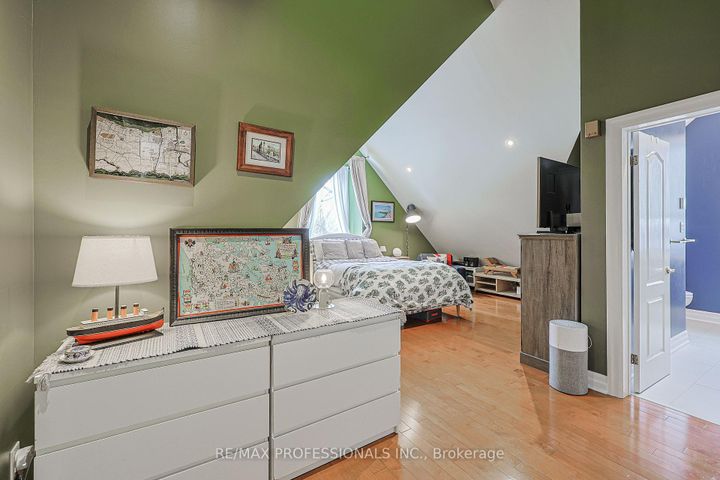 Photo 28 at 84 Neilson Drive, Markland Wood, Toronto