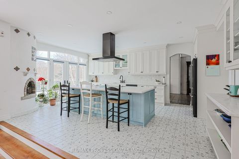 Photo 8 at 84 Neilson Drive, Markland Wood, Toronto