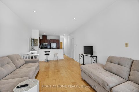 Photo 10 at 518 - 44 Bond Street W, O'Neill, Oshawa