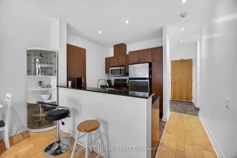 Photo 16 at 518 - 44 Bond Street W, O'Neill, Oshawa