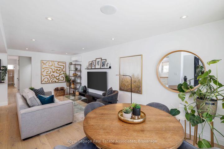 Photo 8 at 1898 Barsuda Drive, Clarkson, Mississauga