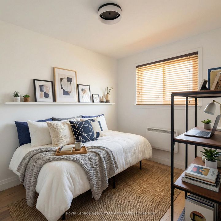 Photo 21 at 1898 Barsuda Drive, Clarkson, Mississauga