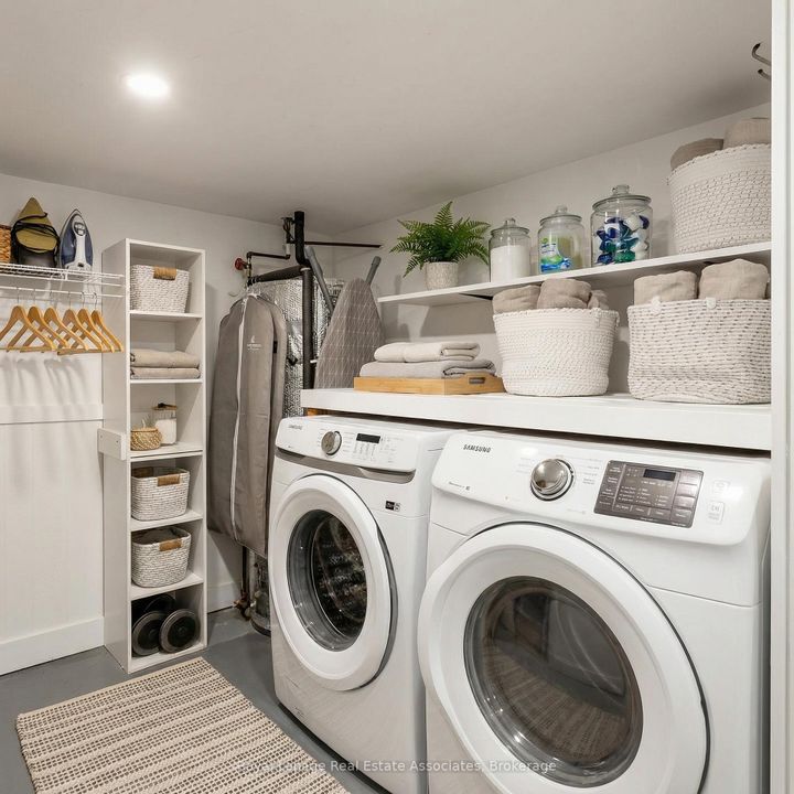 Photo 42 at 1898 Barsuda Drive, Clarkson, Mississauga