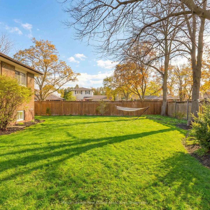 Photo 43 at 1898 Barsuda Drive, Clarkson, Mississauga