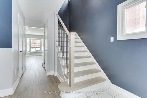 Photo 8 at 50 - 165 KOZLOV Street, West Bayfield, Barrie