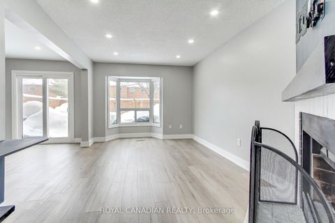 Photo 22 at 50 - 165 KOZLOV Street, West Bayfield, Barrie