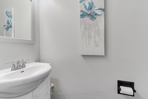 Photo 24 at 50 - 165 KOZLOV Street, West Bayfield, Barrie