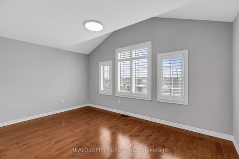 Photo 19 at 284 Bilbrough Street, Bayview Northeast, Aurora