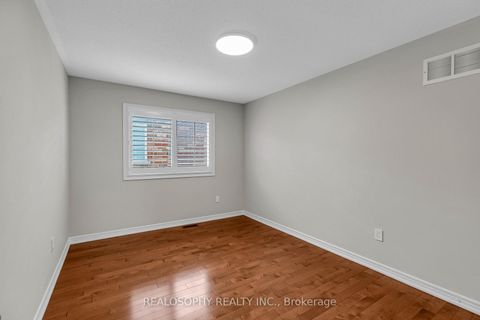 Photo 20 at 284 Bilbrough Street, Bayview Northeast, Aurora