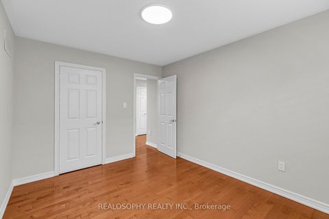 Photo 21 at 284 Bilbrough Street, Bayview Northeast, Aurora