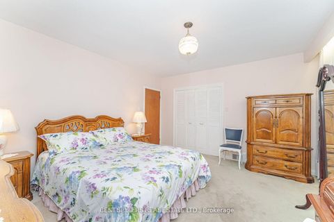 Photo 11 at 47 Wenderly Drive, Glen Park, Toronto