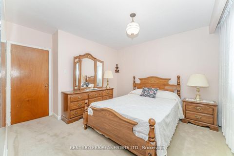 Photo 12 at 47 Wenderly Drive, Glen Park, Toronto