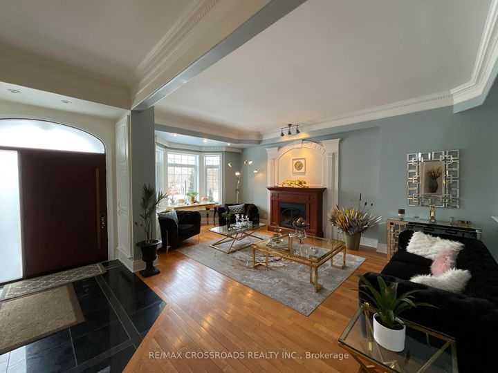 Photo 1 at 129 Lakeland Crescent, Oak Ridges Lake Wilcox, Richmond Hill