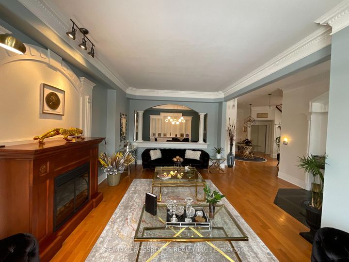 Photo 2 at 129 Lakeland Crescent, Oak Ridges Lake Wilcox, Richmond Hill