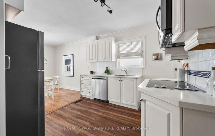 Photo 11 at 28 Eagle Road, Queensway, Toronto