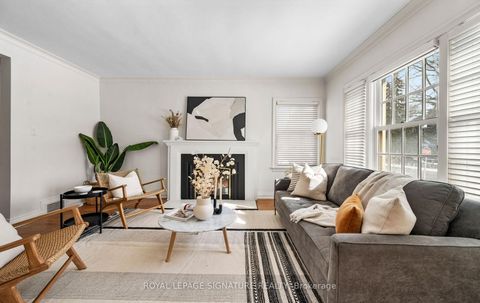 Photo 4 at 28 Eagle Road, Queensway, Toronto