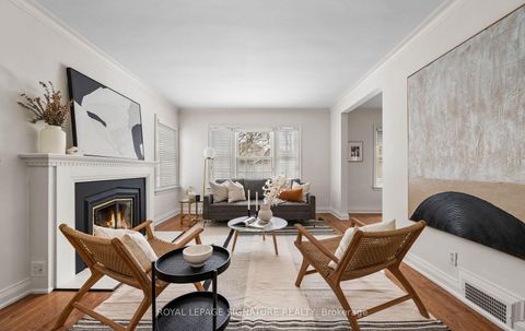 Photo 5 at 28 Eagle Road, Queensway, Toronto