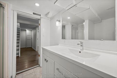 Photo 38 at 28 Eagle Road, Queensway, Toronto