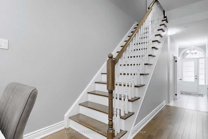 Photo 2 at 134 - 1331 Major Mackenzie Drive W, Patterson, Vaughan