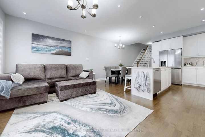 Photo 4 at 134 - 1331 Major Mackenzie Drive W, Patterson, Vaughan