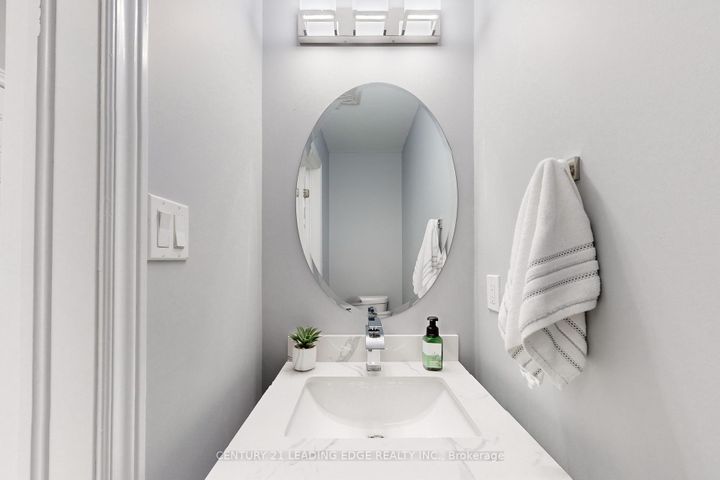 Photo 10 at 134 - 1331 Major Mackenzie Drive W, Patterson, Vaughan