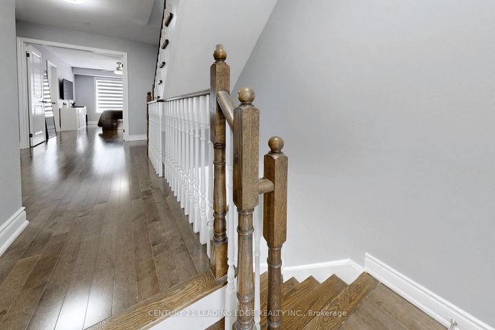 Photo 11 at 134 - 1331 Major Mackenzie Drive W, Patterson, Vaughan