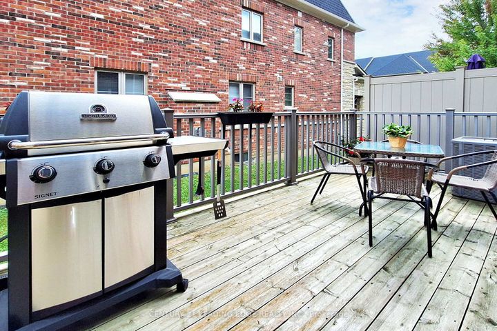 Photo 33 at 134 - 1331 Major Mackenzie Drive W, Patterson, Vaughan