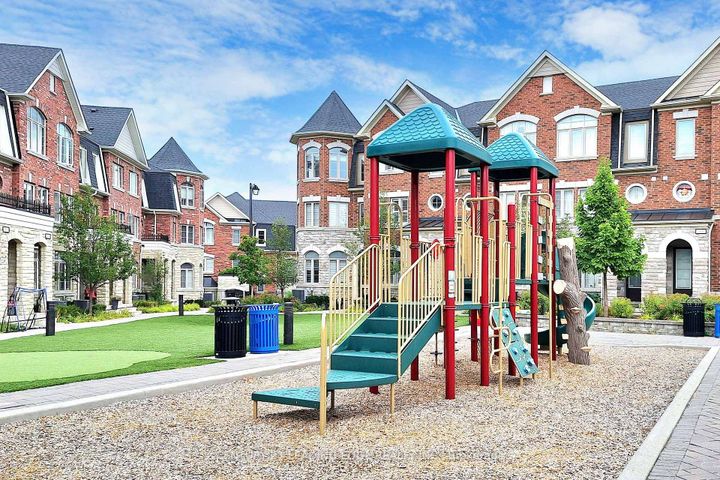 Photo 34 at 134 - 1331 Major Mackenzie Drive W, Patterson, Vaughan