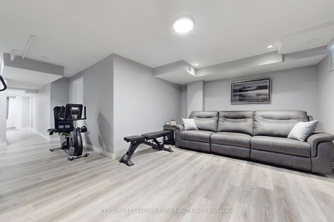 Photo 27 at 134 - 1331 Major Mackenzie Drive W, Patterson, Vaughan