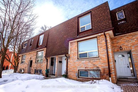 Photo 1 at 3 - 1400 Mary Street N, Samac, Oshawa