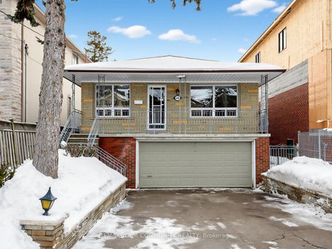 Photo 1 at 401 Melrose Avenue, Nortown, Toronto