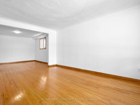 Photo 9 at 401 Melrose Avenue, Nortown, Toronto