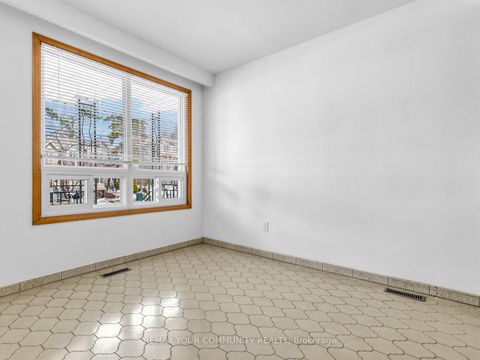 Photo 14 at 401 Melrose Avenue, Nortown, Toronto