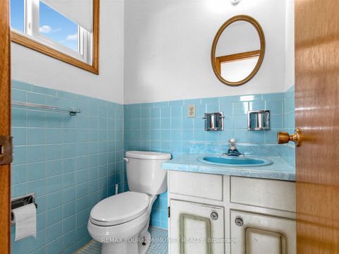 Photo 19 at 401 Melrose Avenue, Nortown, Toronto