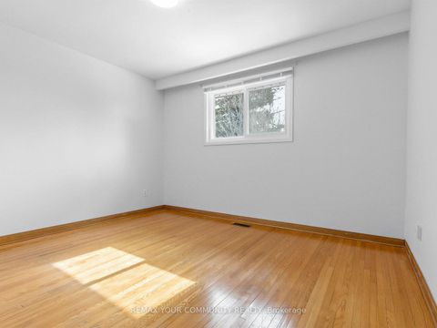 Photo 20 at 401 Melrose Avenue, Nortown, Toronto