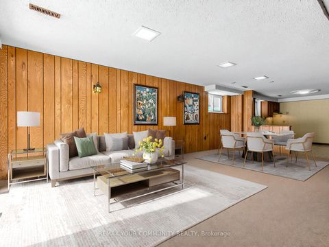 Photo 24 at 401 Melrose Avenue, Nortown, Toronto