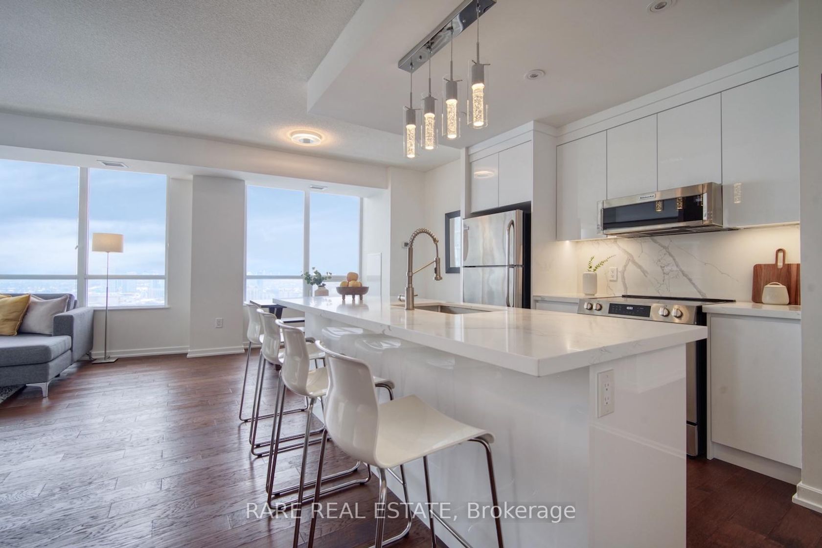 2006 - 70 Forest Manor Road, Henry Farm, Toronto by Loree Meneguzzi Real Estate 2006 - 70 Forest Manor Road, Henry Farm, Toronto